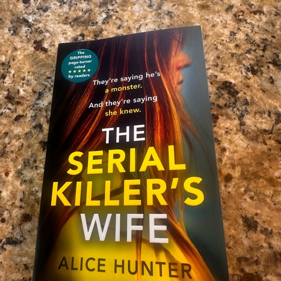 Other - The Serial Killer's Wife Book